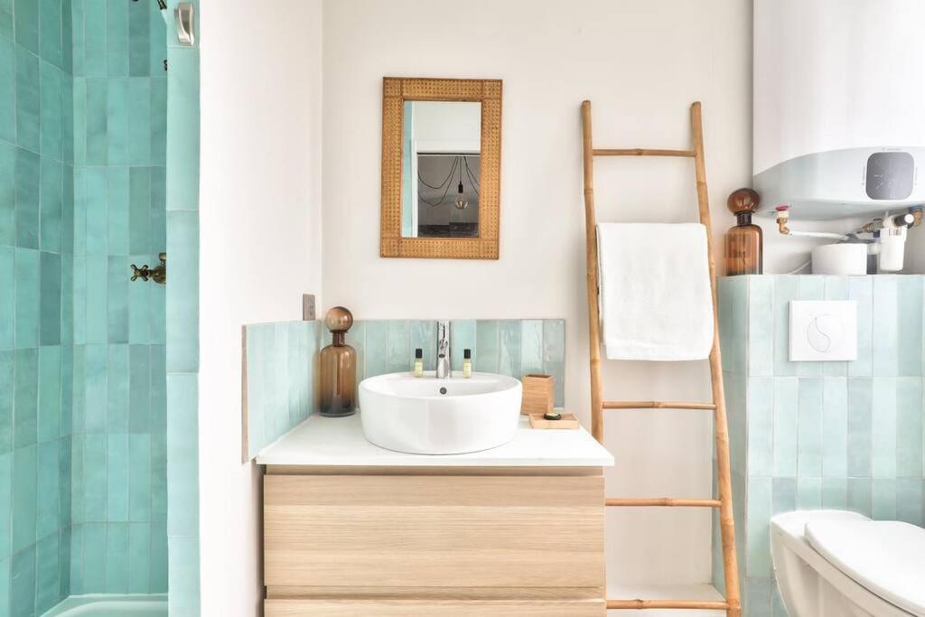 Cozy And Practical Apt In The 10Th Arrondissement Paris Bagian luar foto